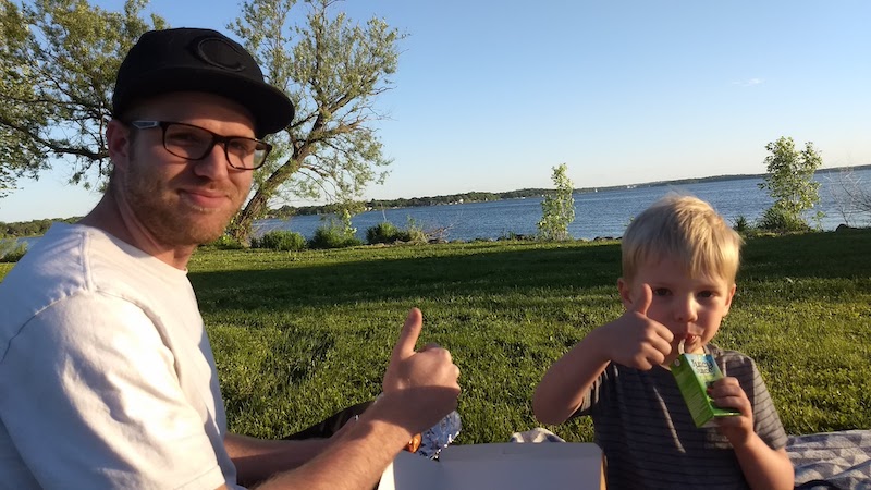 lake thumbs up
