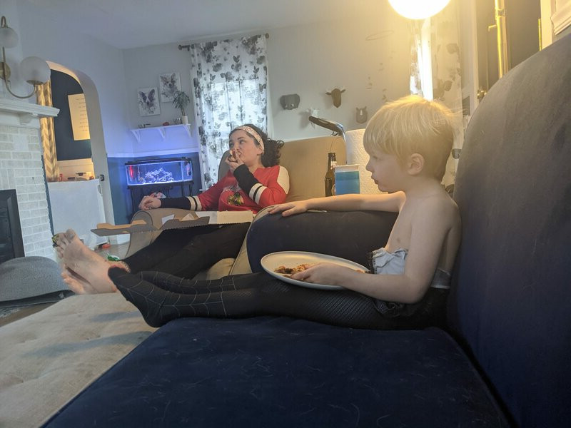 2021 03 19 eating pizza